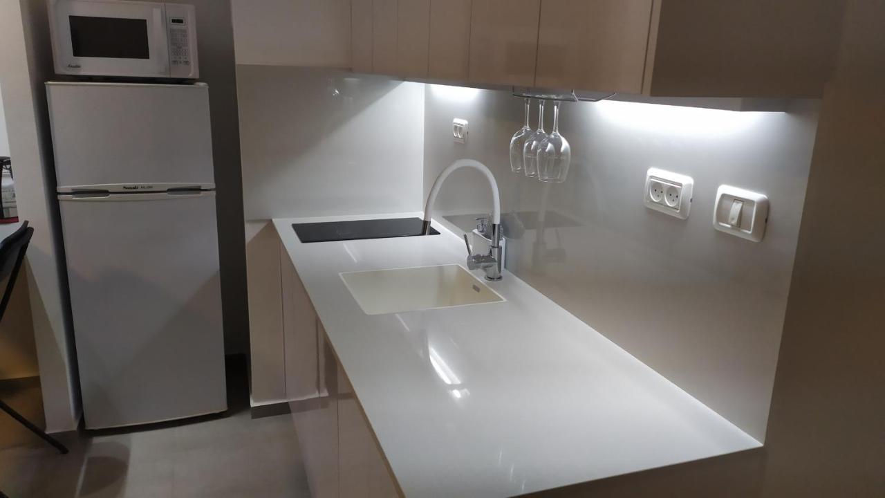 On The Sea Apartment Ashkelon Bagian luar foto